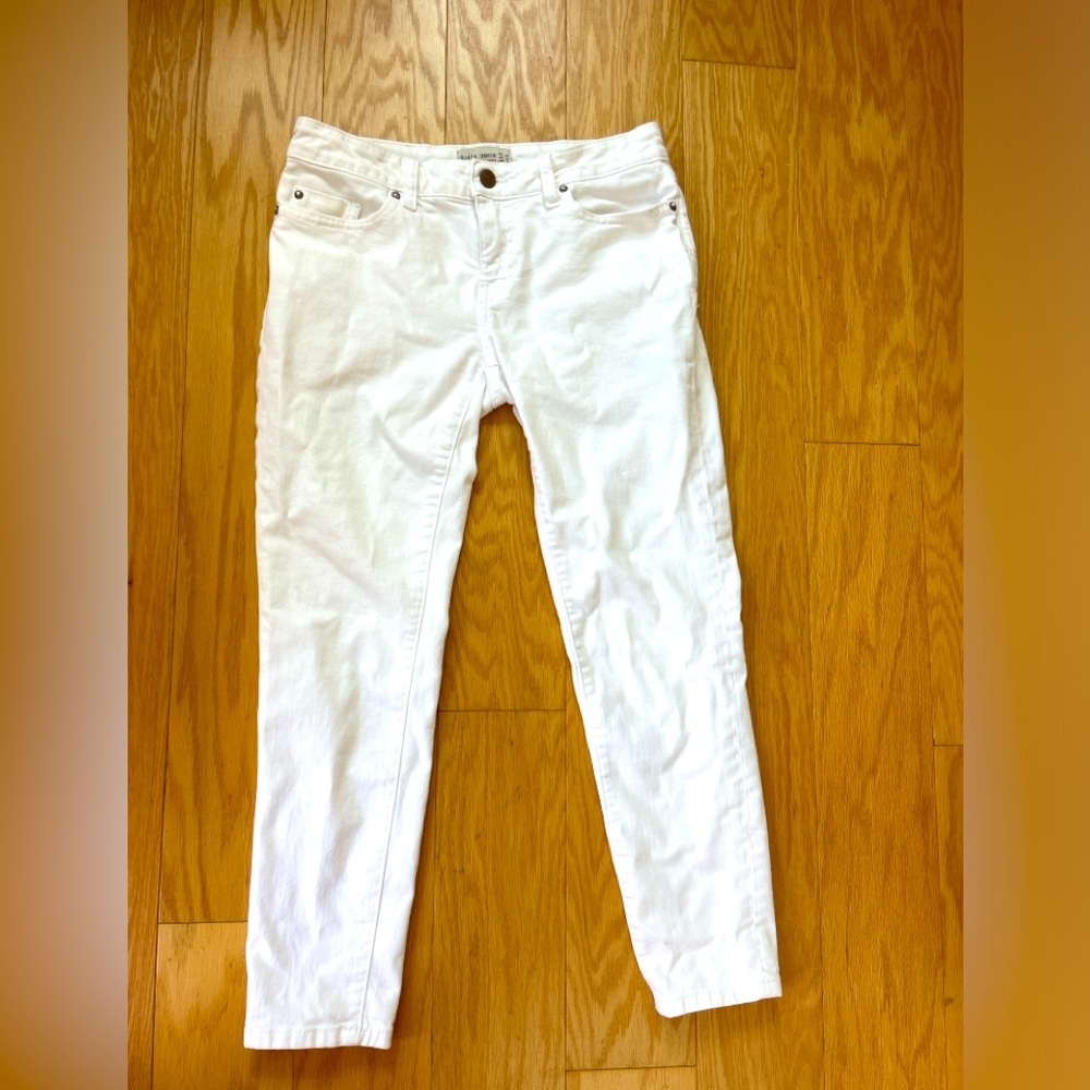 White Zara Basics skinny jeans. U.S. size 6, Euro size 38